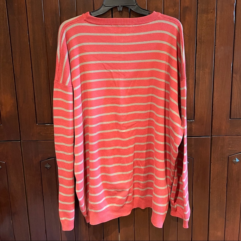 Sweater - Picture 3 of 4